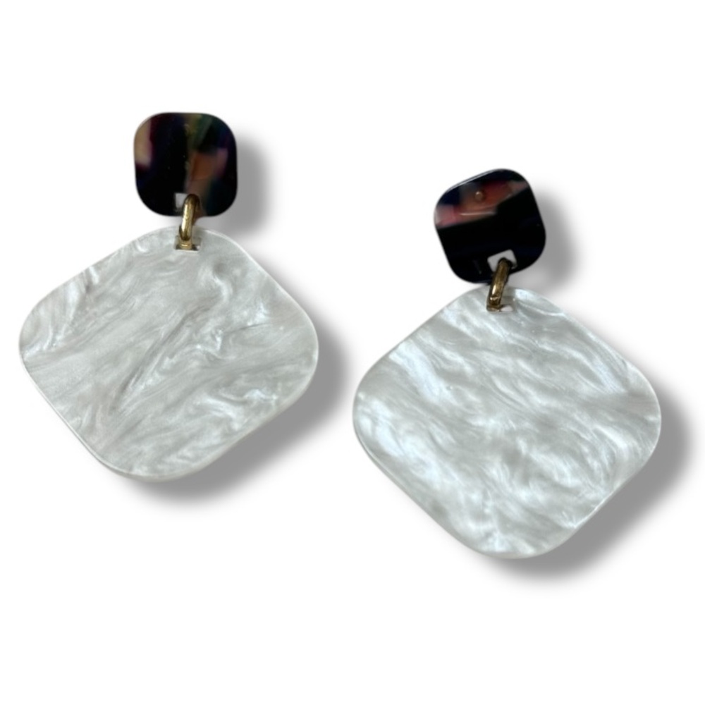 Baublebar Two-Tone Mother-of-Pearl Statement Earrings | EUC